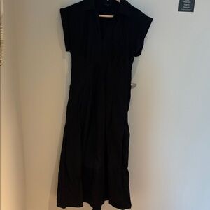 Black pleated Midi Dress